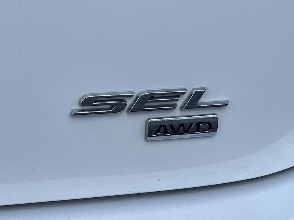 Thumbnail: 2018 Ford Edge - 35