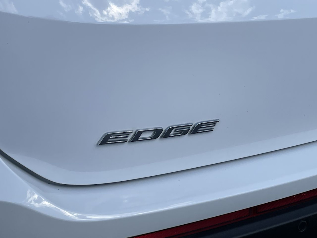 Thumbnail: 2018 Ford Edge - 34