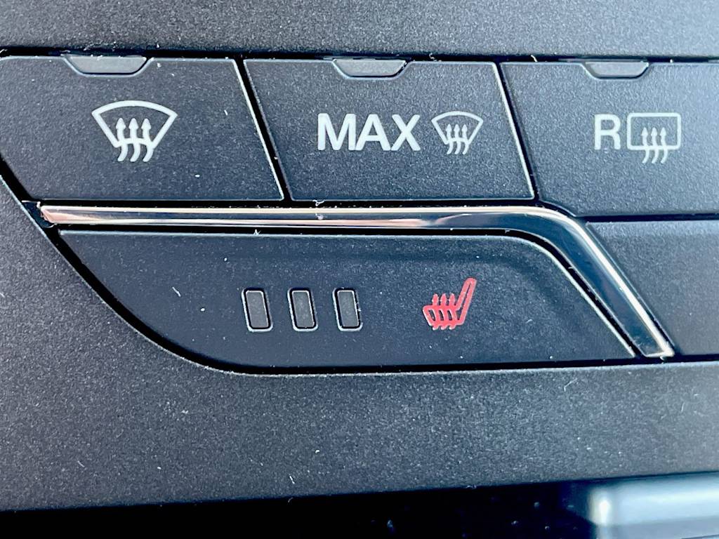 Thumbnail: 2018 Ford Edge - 28