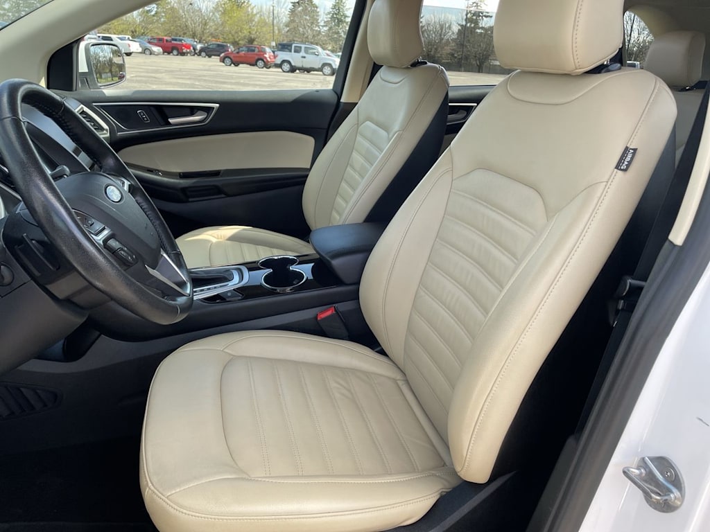 Thumbnail: 2018 Ford Edge - 11