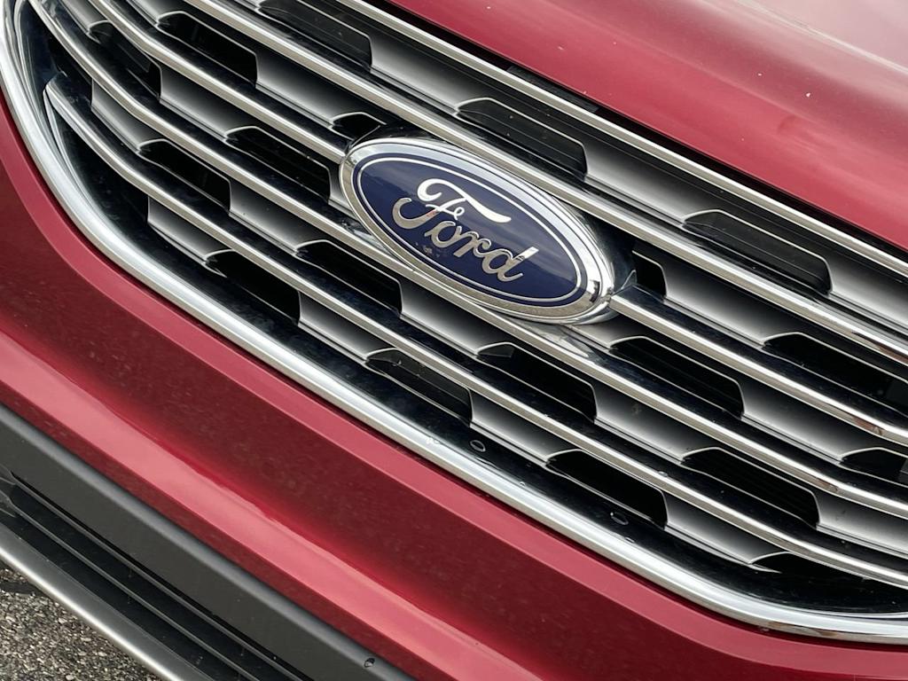 Thumbnail: 2019 Ford Edge - 5