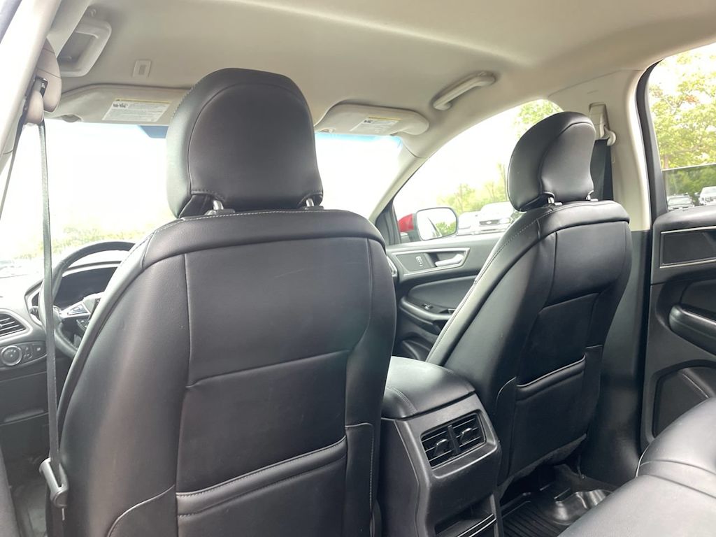 Thumbnail: 2019 Ford Edge - 28