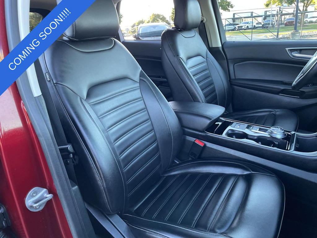 Thumbnail: 2019 Ford Edge - 10