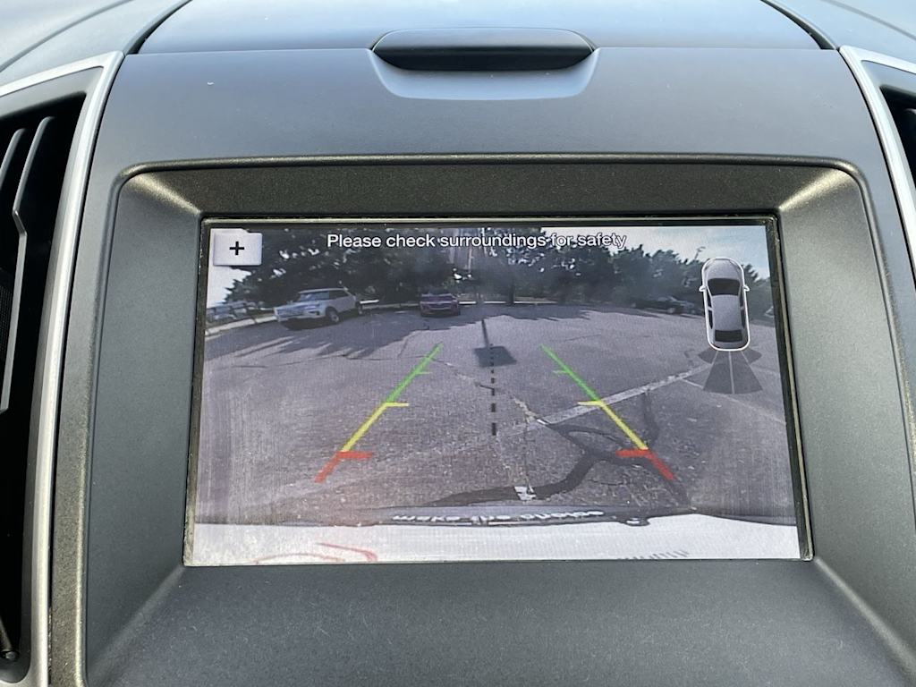 Thumbnail: 2019 Ford Edge - 32