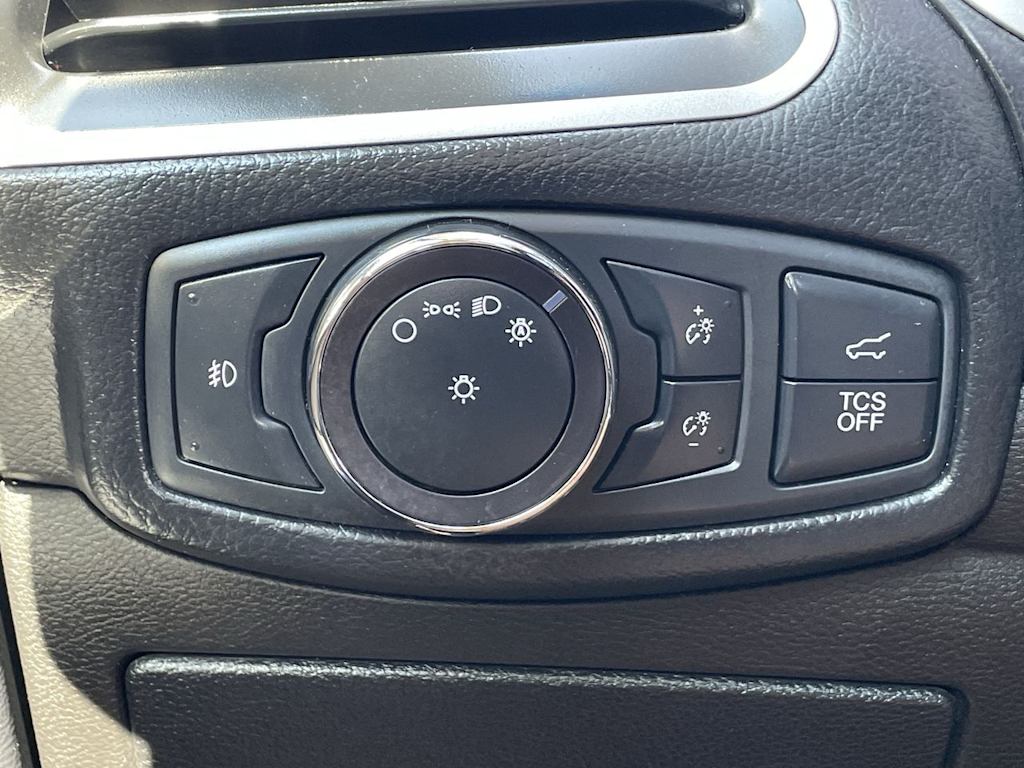 Thumbnail: 2019 Ford Edge - 33