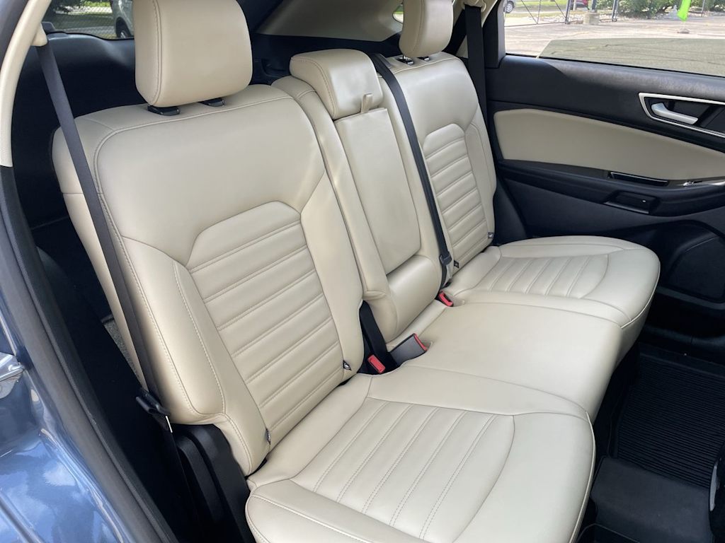 Thumbnail: 2019 Ford Edge - 11