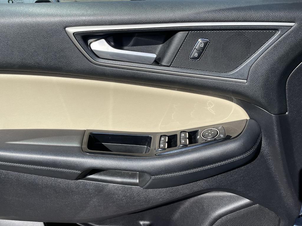 Thumbnail: 2019 Ford Edge - 35