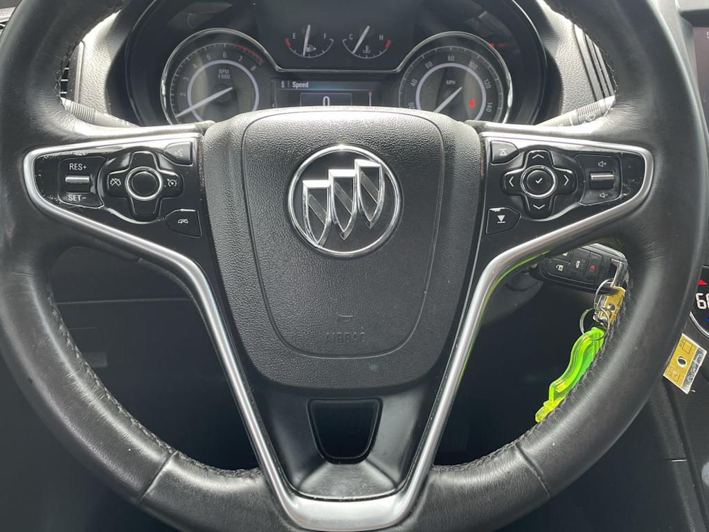 Thumbnail: 2017 Buick Regal - 25