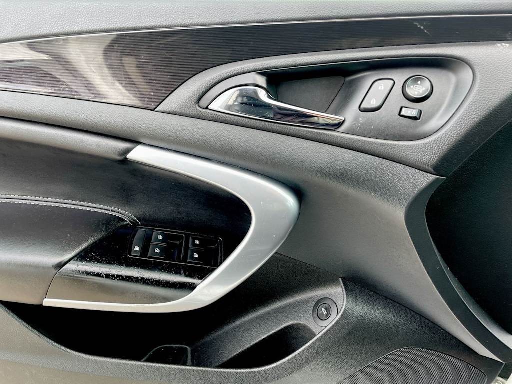 Thumbnail: 2017 Buick Regal - 33