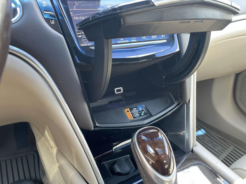 Thumbnail: 2016 Cadillac XTS - 32