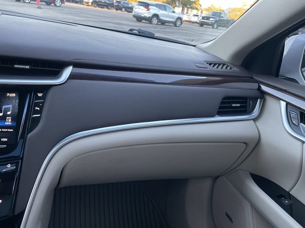 Thumbnail: 2017 Cadillac XTS - 24