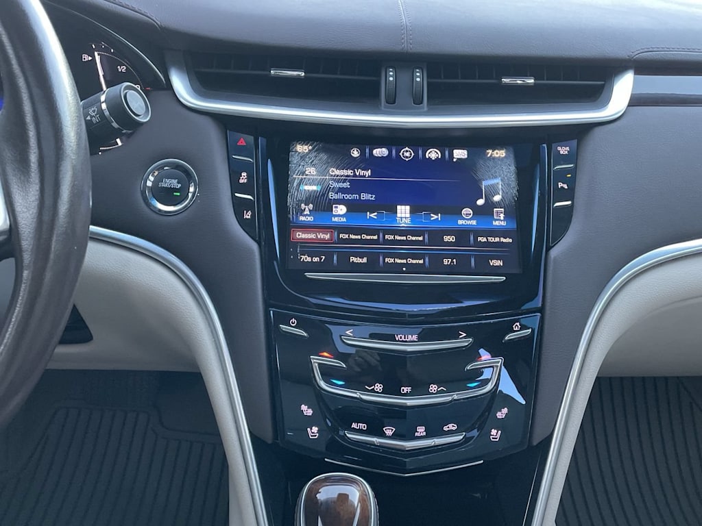 Thumbnail: 2017 Cadillac XTS - 11
