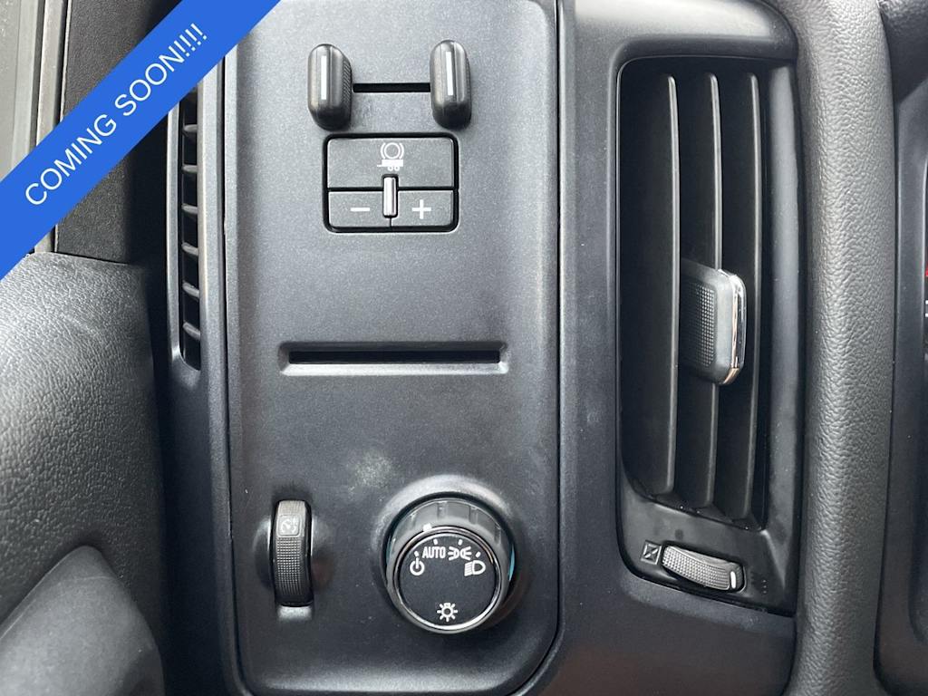 Thumbnail: 2019 Chevrolet Silverado 2500 - 31