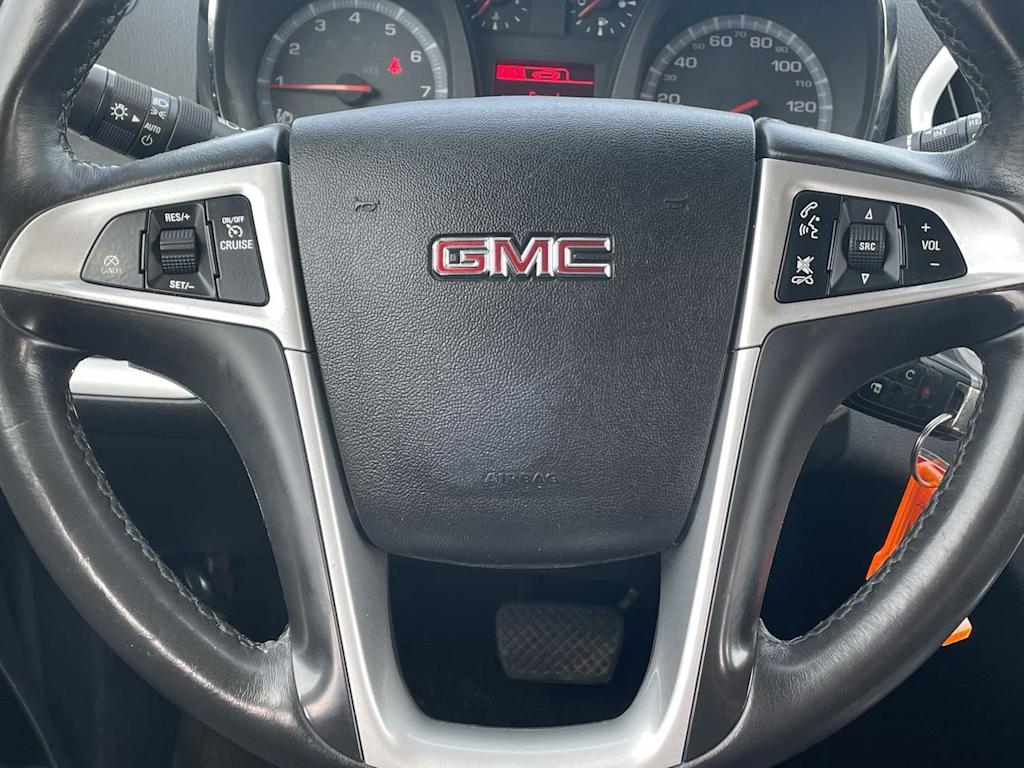 Thumbnail: 2015 GMC Terrain - 23