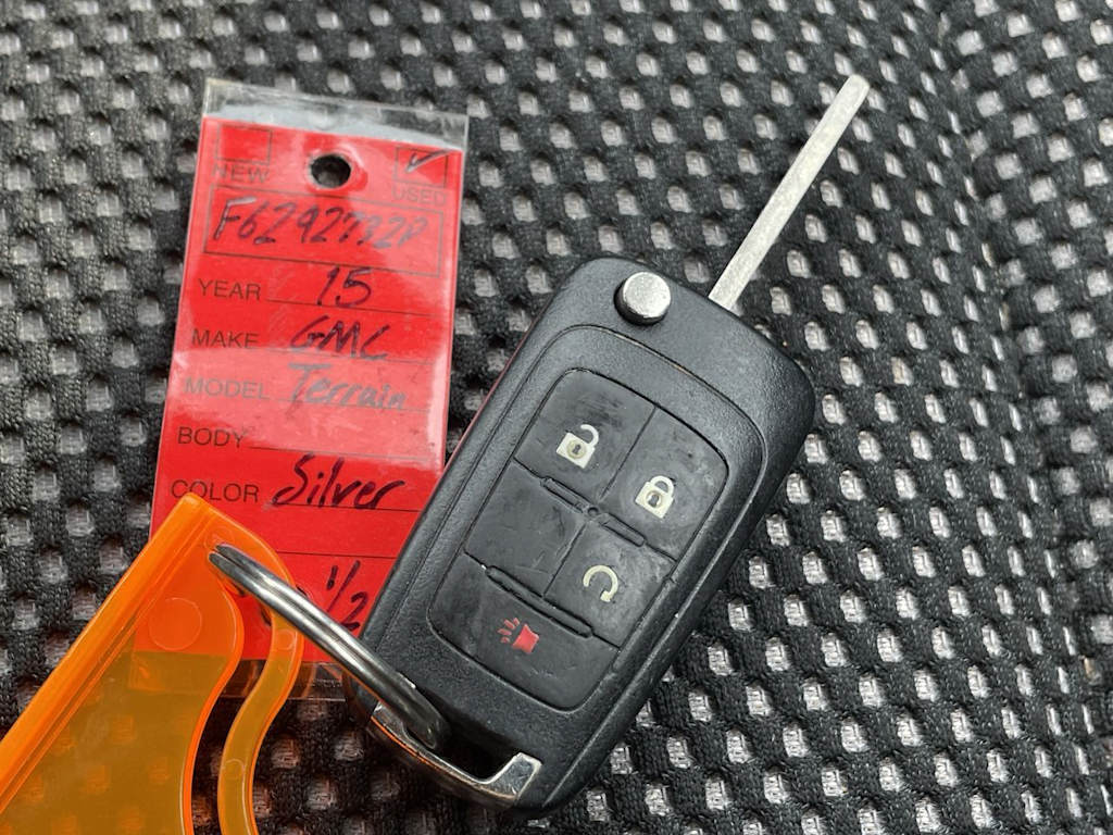Thumbnail: 2015 GMC Terrain - 30