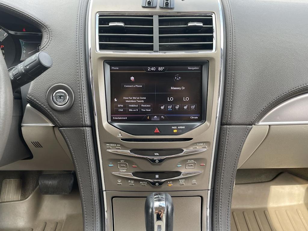 Thumbnail: 2013 Lincoln MKX - 24