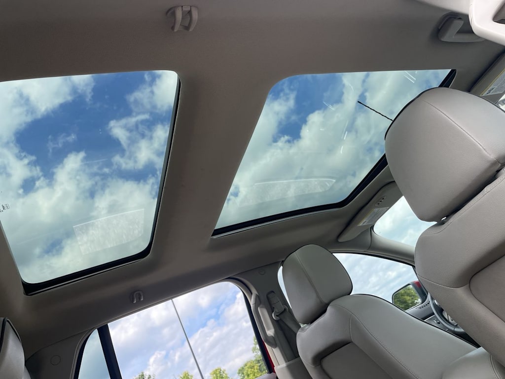 Thumbnail: 2013 Lincoln MKX - 29