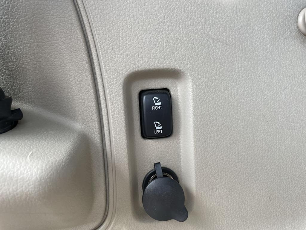 Thumbnail: 2013 Lincoln MKX - 26