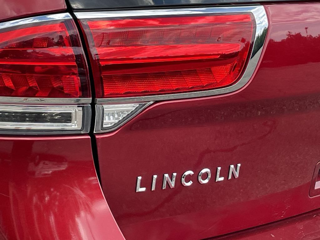 Thumbnail: 2013 Lincoln MKX - 40