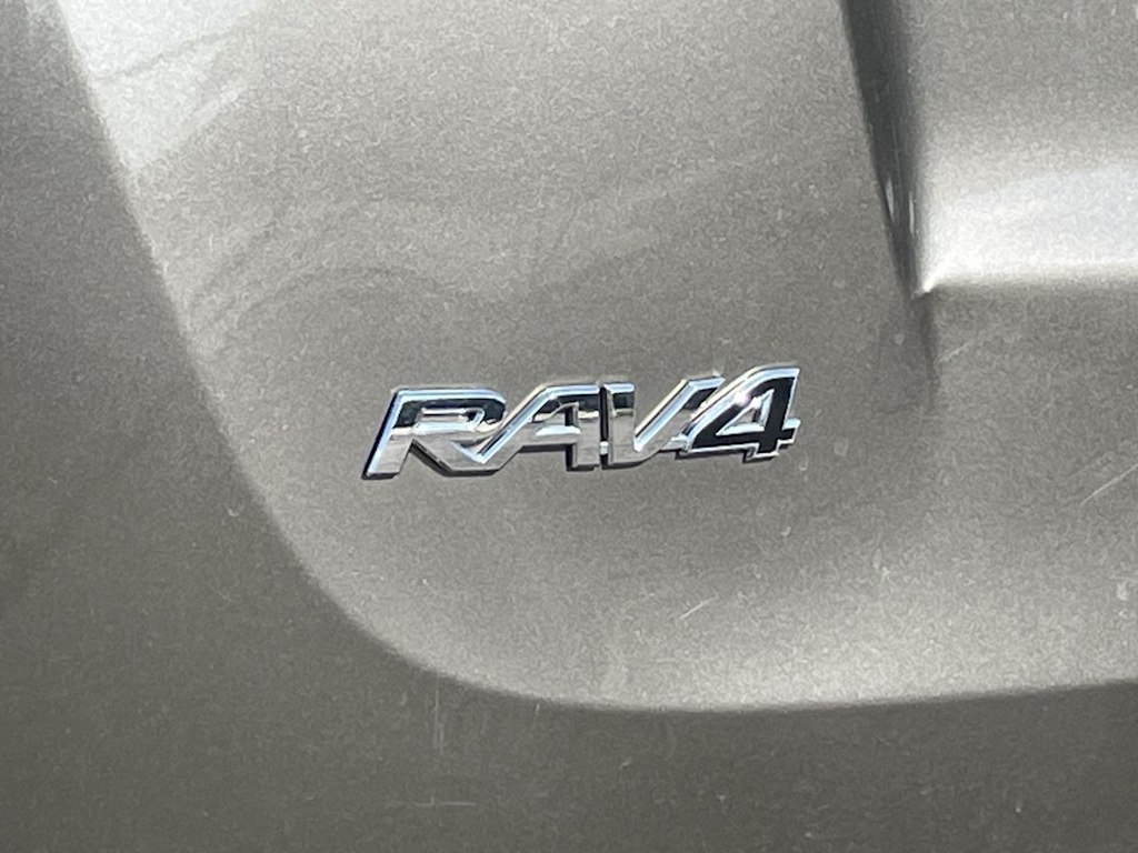 Thumbnail: 2014 Toyota RAV4 - 38