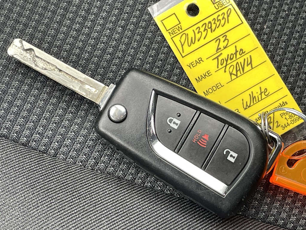 Thumbnail: 2023 Toyota RAV4 - 16