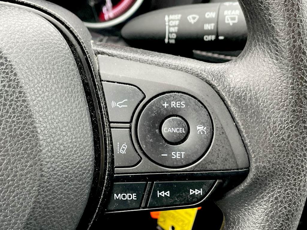 Thumbnail: 2023 Toyota RAV4 - 32