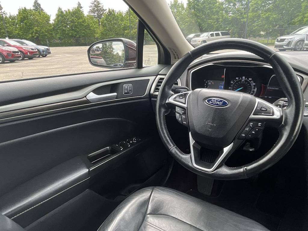 Thumbnail: 2017 Ford Fusion - 12