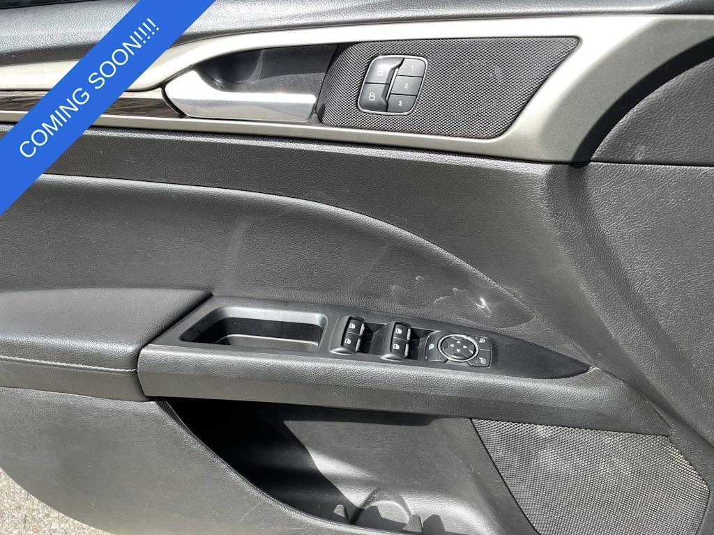 Thumbnail: 2014 Ford Fusion - 32