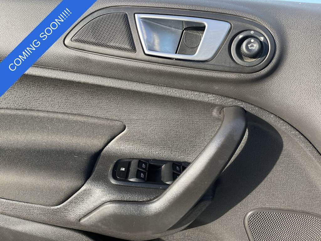 Thumbnail: 2015 Ford Fiesta - 30
