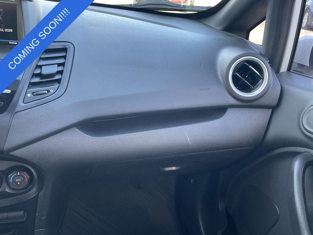 Thumbnail: 2015 Ford Fiesta - 24