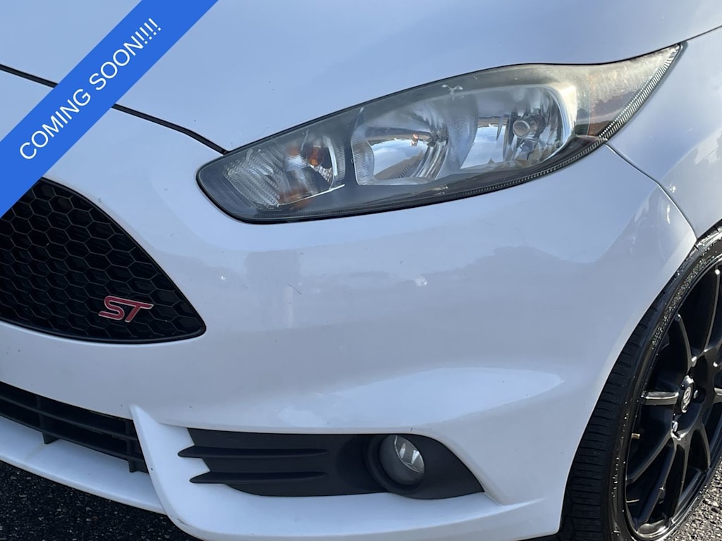 Thumbnail: 2015 Ford Fiesta - 32