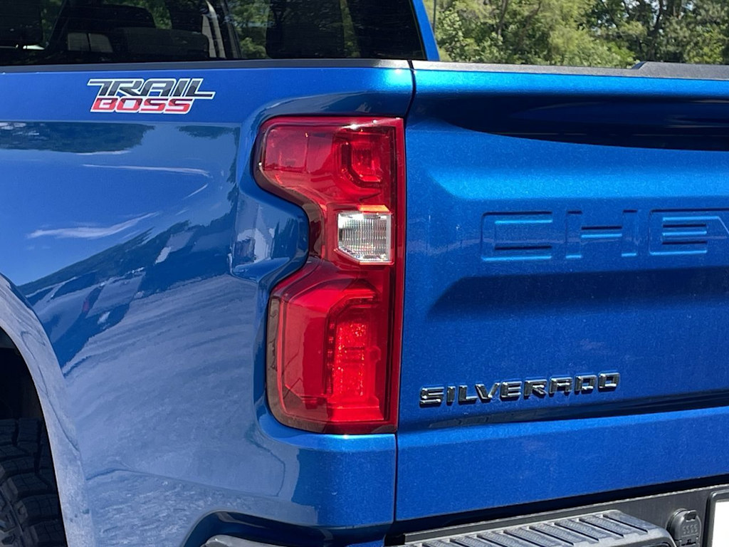 Thumbnail: 2023 Chevrolet Silverado 1500 - 38