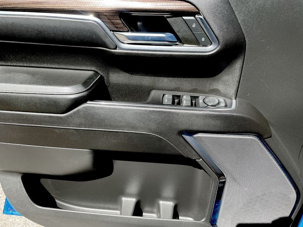 Thumbnail: 2023 Chevrolet Silverado 1500 - 35
