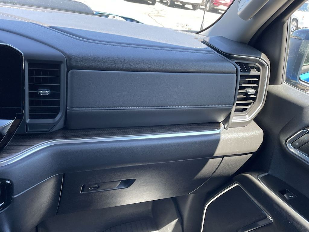 Thumbnail: 2023 Chevrolet Silverado 1500 - 25