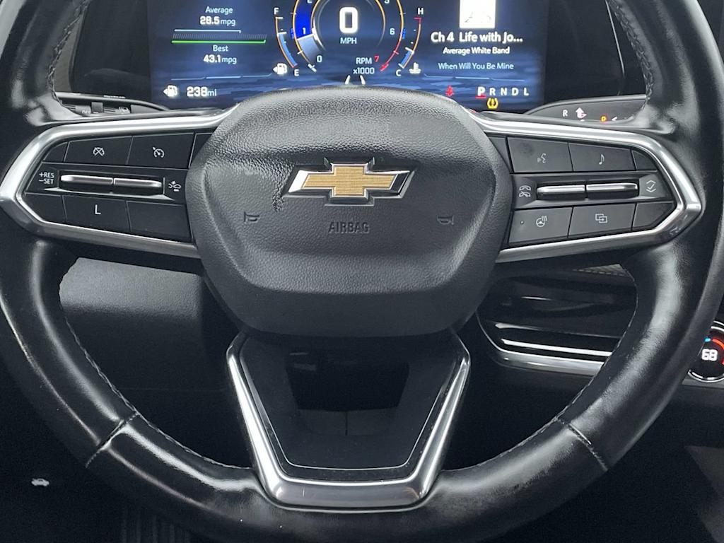 Thumbnail: 2025 Chevrolet Equinox - 25