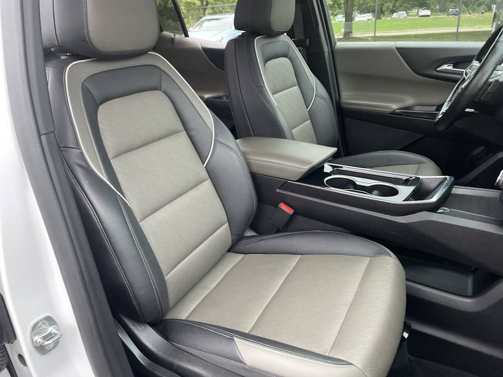 Thumbnail: 2025 Chevrolet Equinox - 11