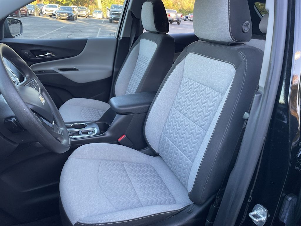 Thumbnail: 2023 Chevrolet Equinox - 9