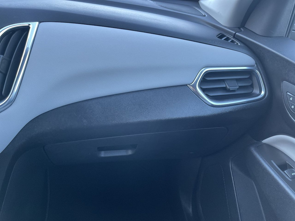 Thumbnail: 2023 Chevrolet Equinox - 24