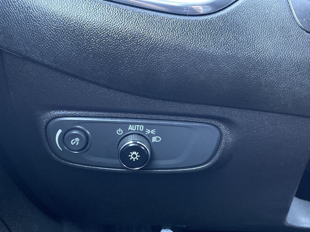 Thumbnail: 2023 Chevrolet Equinox - 29