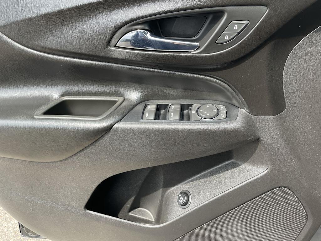 Thumbnail: 2018 Chevrolet Equinox - 35