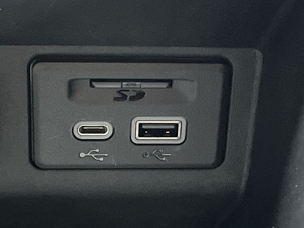 Thumbnail: 2023 Chevrolet Blazer - 32