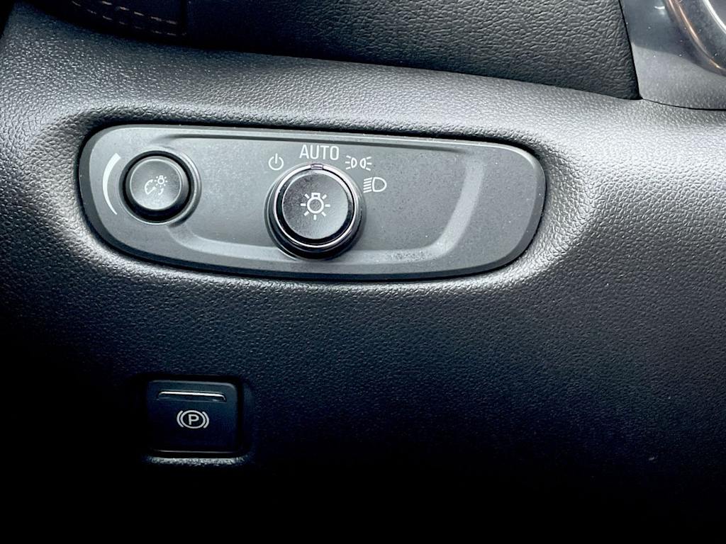 Thumbnail: 2023 Chevrolet Blazer - 35