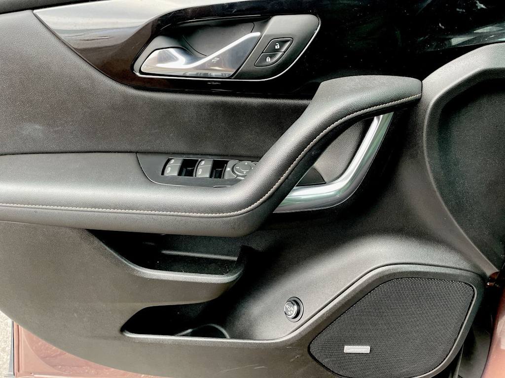 Thumbnail: 2023 Chevrolet Blazer - 38