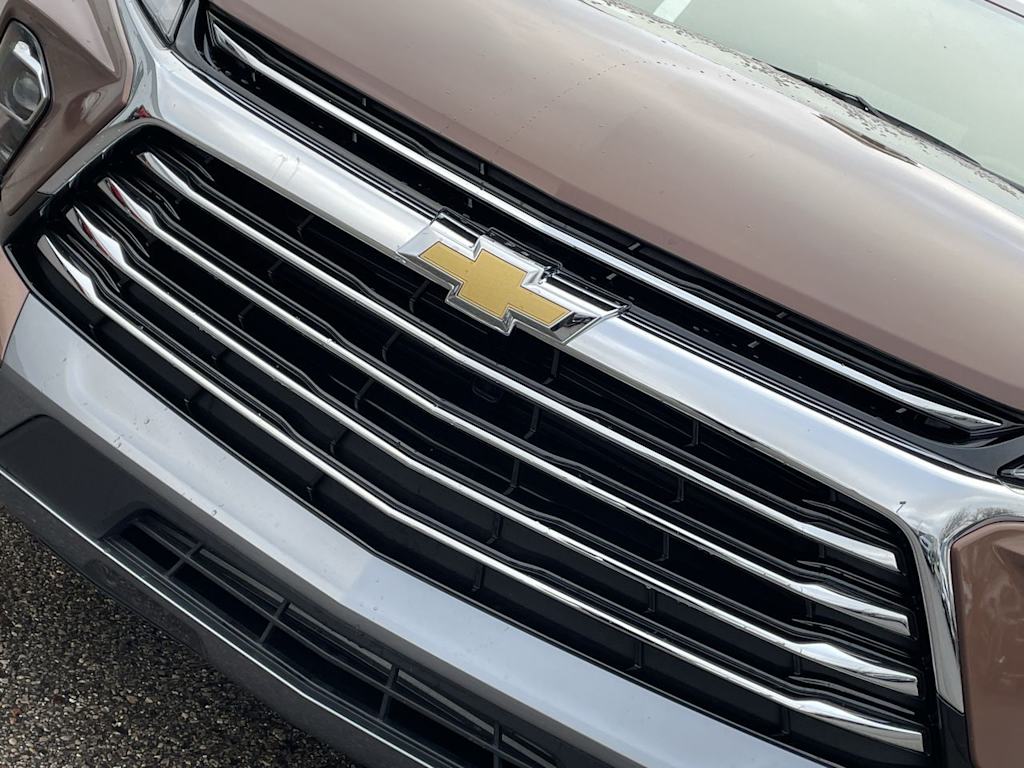 Thumbnail: 2023 Chevrolet Blazer - 5