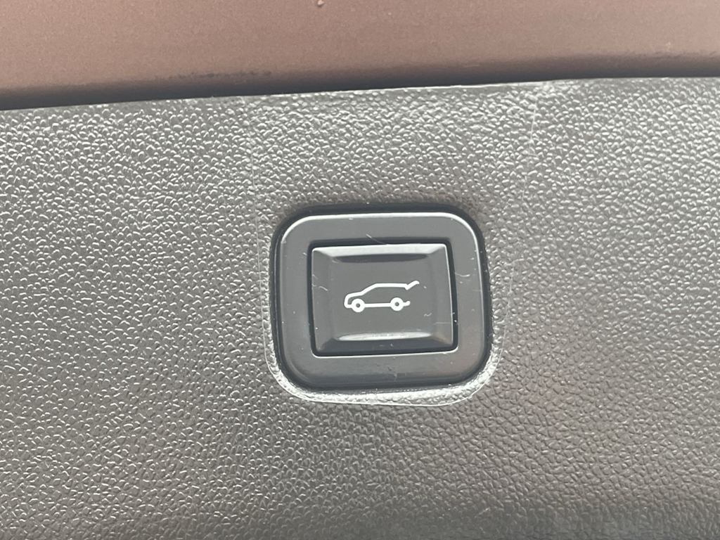 Thumbnail: 2023 Chevrolet Blazer - 26