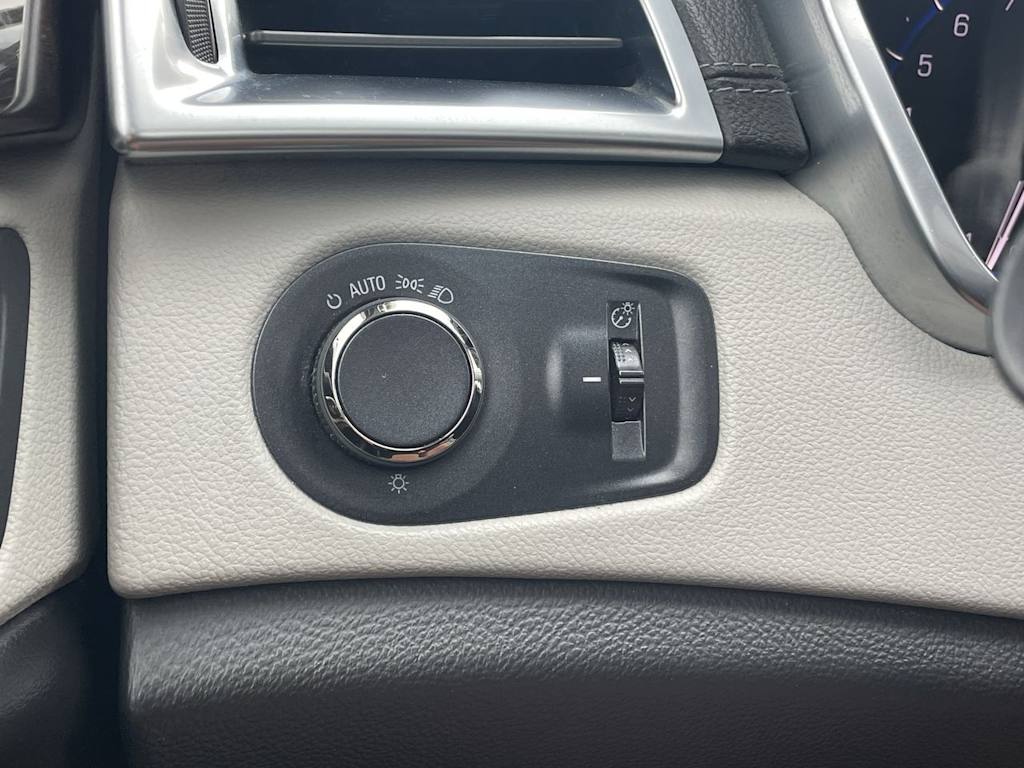 Thumbnail: 2013 Cadillac SRX - 34