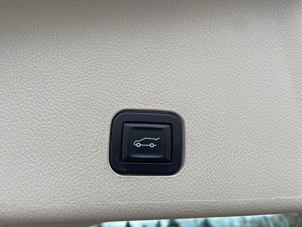 Thumbnail: 2015 Cadillac SRX - 26