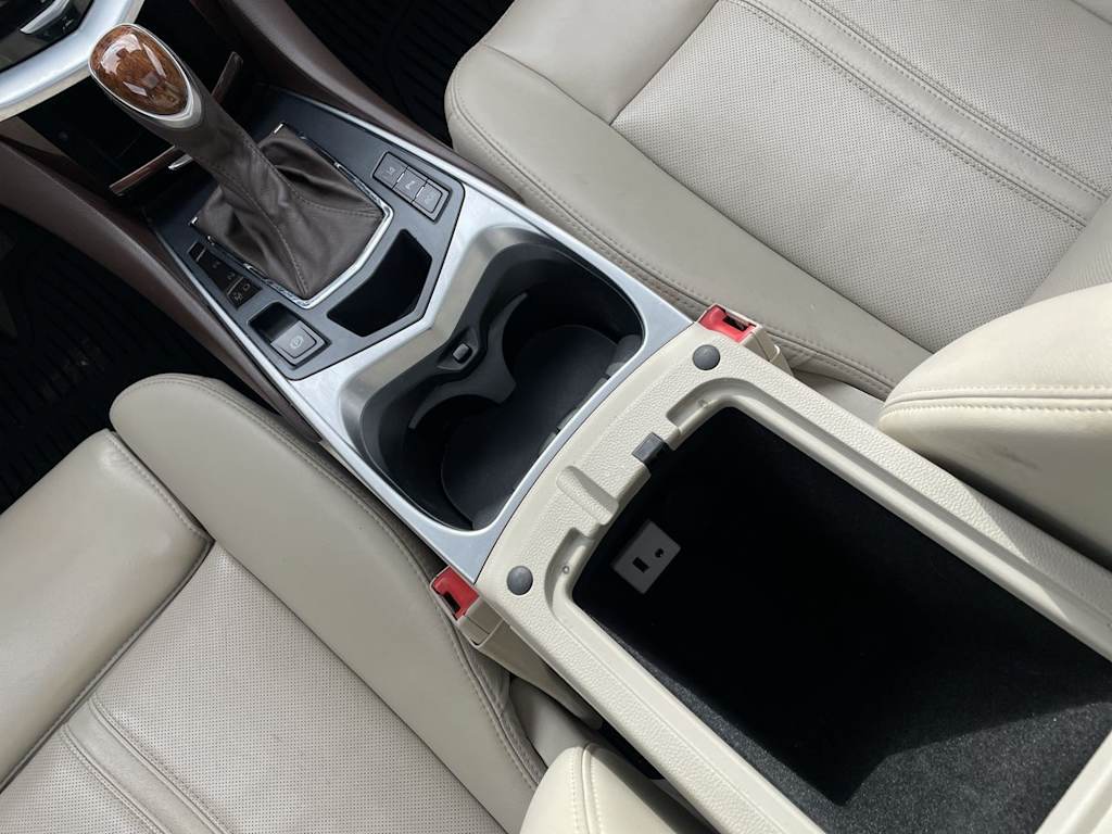 Thumbnail: 2015 Cadillac SRX - 13