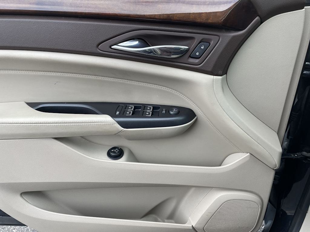 Thumbnail: 2015 Cadillac SRX - 38