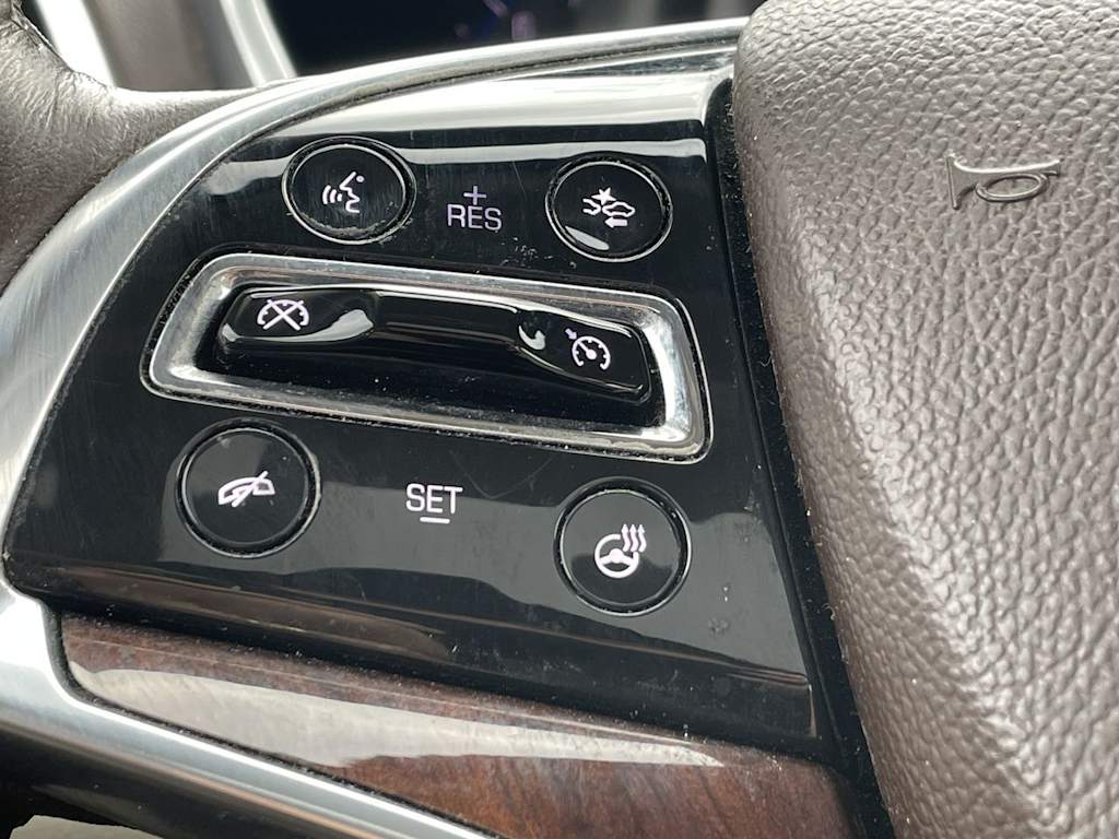 Thumbnail: 2015 Cadillac SRX - 31